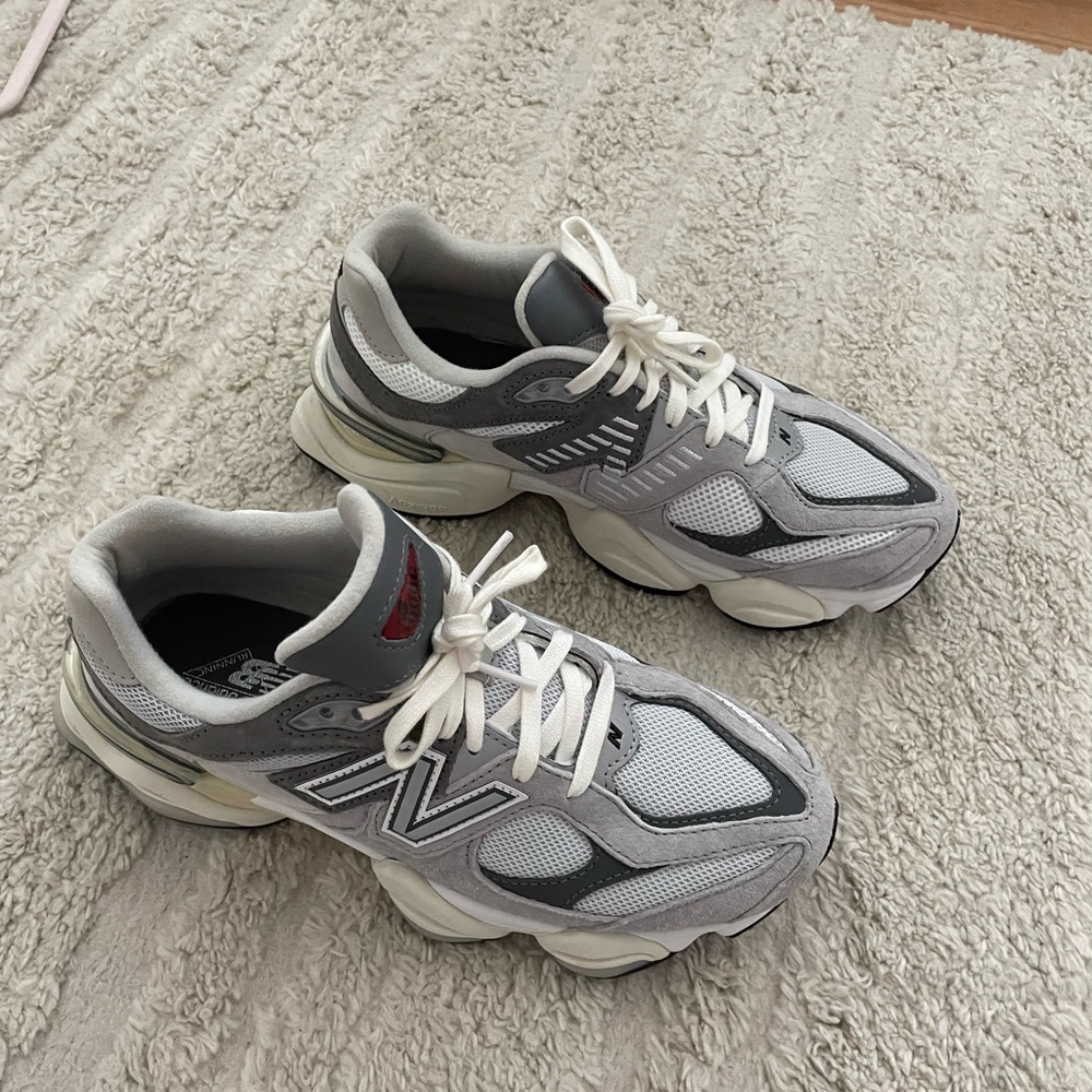 New Balance 90560 Gray and White Sneakers